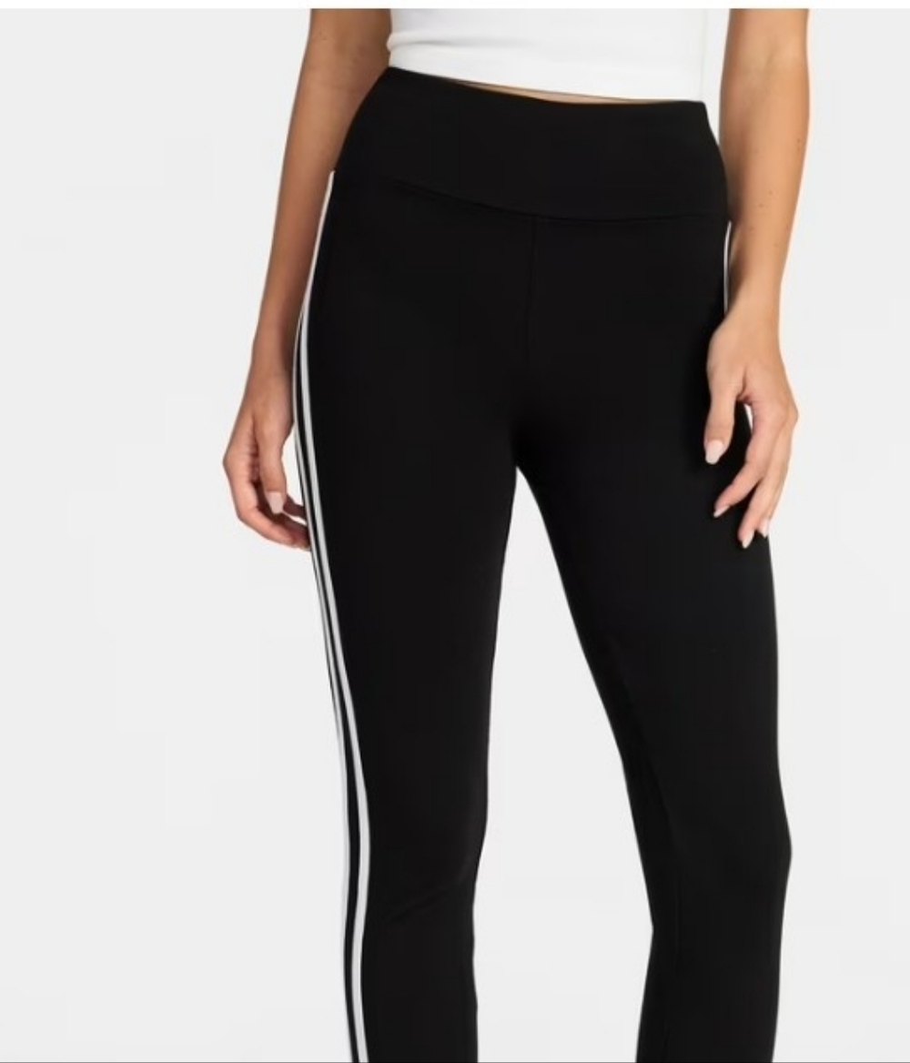 Avia Women black White Stripes Leggings size L